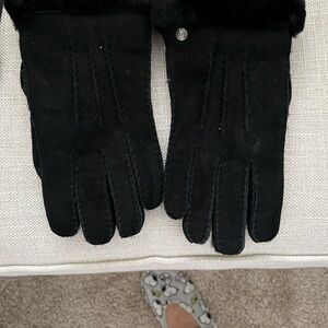 Ladies black UGG suede gloves